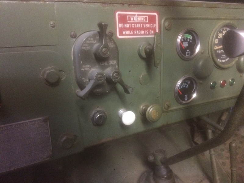It has a key instead of the plunge starter or later push button, but that is probably for the best!